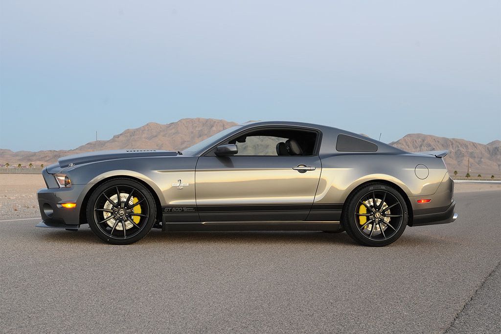 Sterlin Gray With Red Yellow Bronze Calipers The Mustang Source Ford Mustang Forums 1710